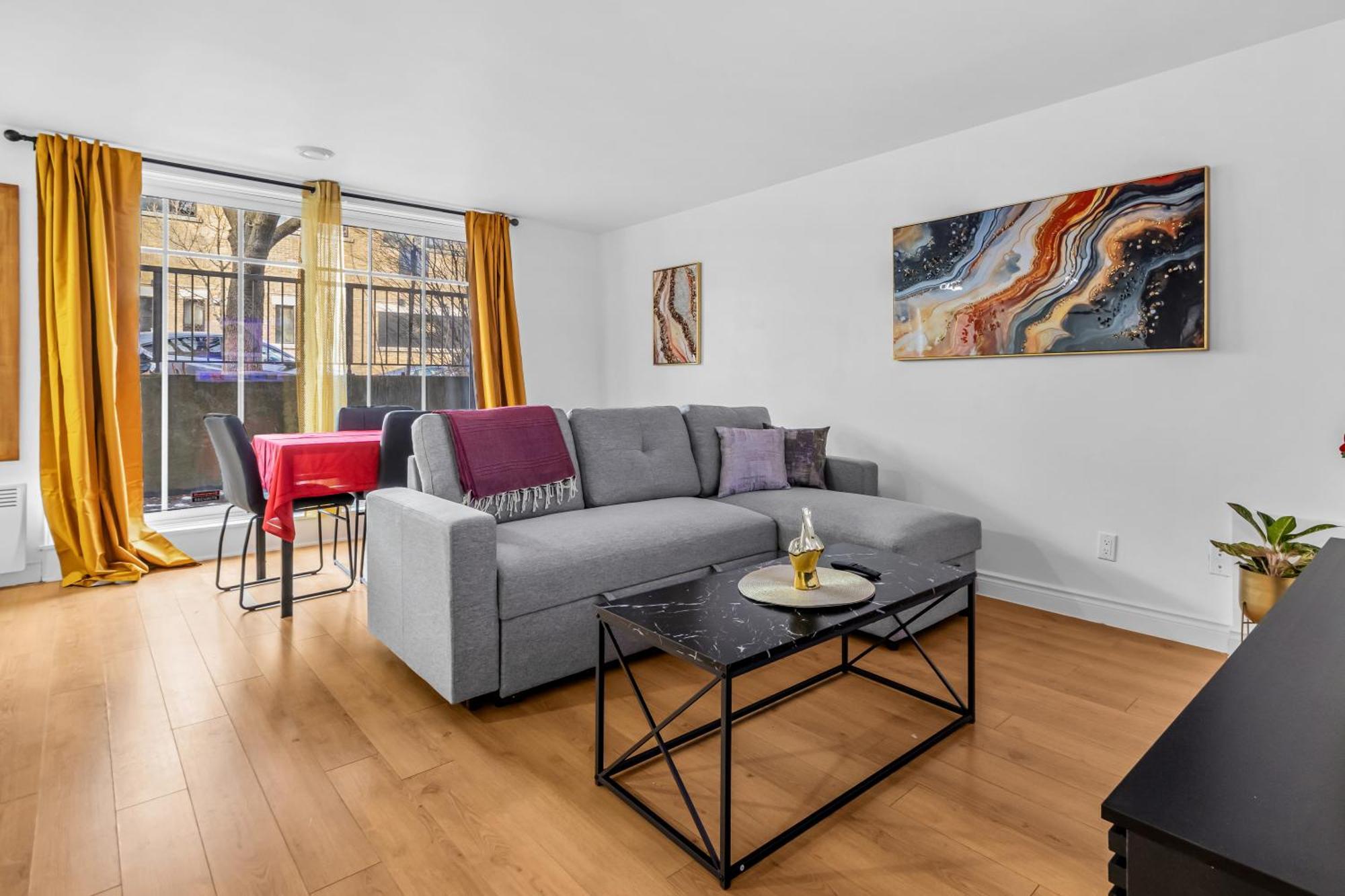 Amazing 1bdr In Homa- Emplacement Parfait