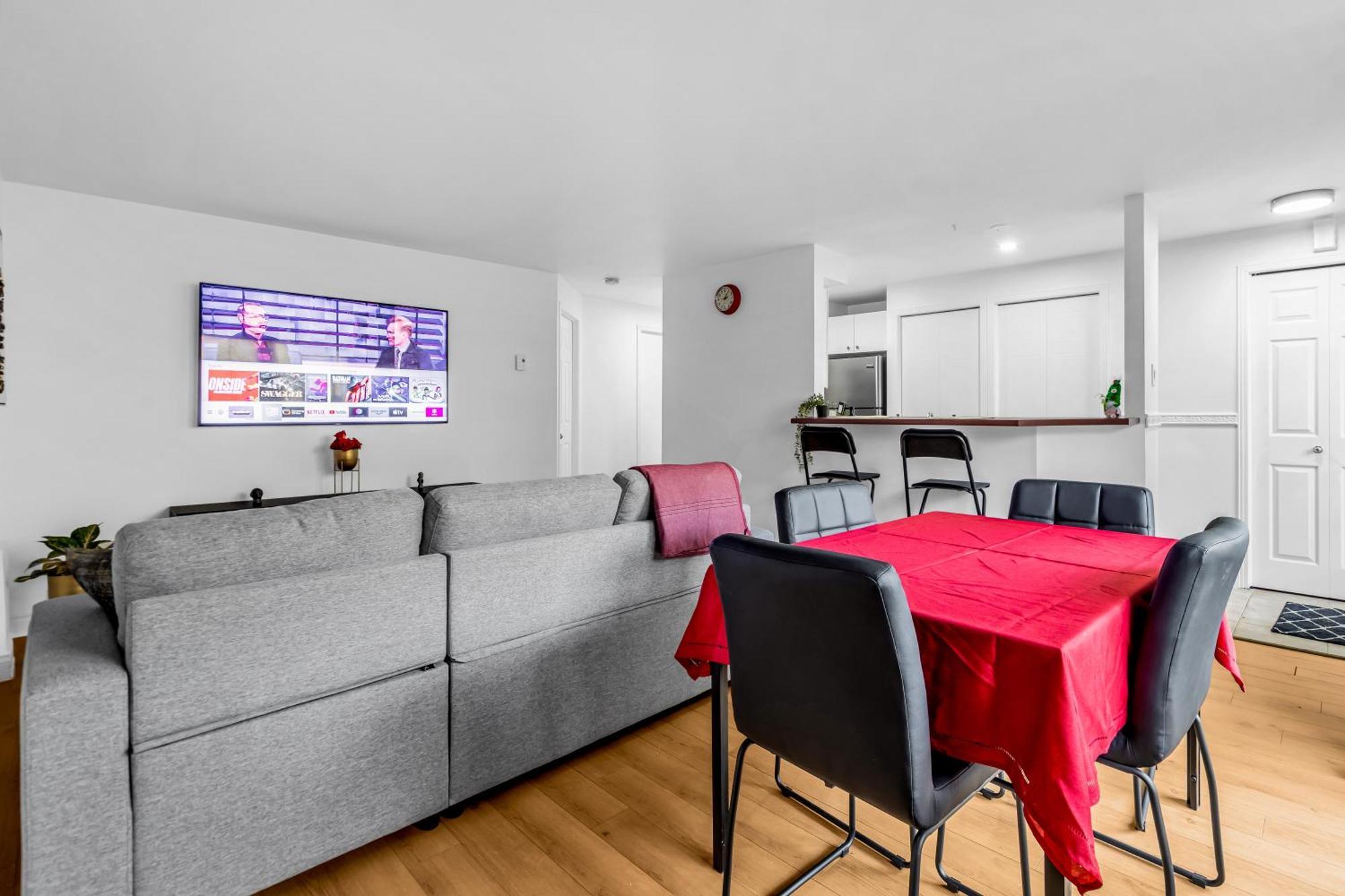 Amazing 1bdr In Homa- Emplacement Parfait Montréal